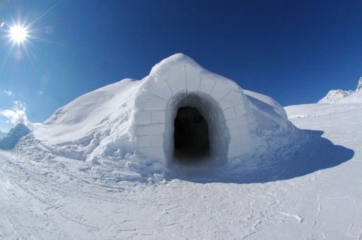  Iglu-Dorf-Übernachtung unter der Woche auf der Zugspitze