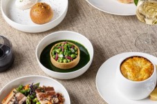 Déjeuner à la Tour Eiffel - 2 Menus enfant - (4-11ans)
