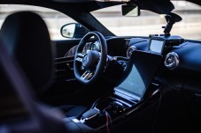 Conduzir um Mercedes AMG GT 63 2 voltas + 1 volta em co-piloto