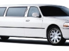 Lincoln Towncar Stretchlimousine Wien