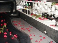 Romantische Limousinenfahrt für Zwei
