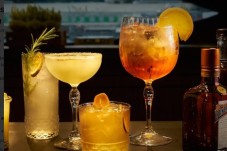 Paris en Scène : Dîner-croisière sur la Seine - 2 Enfants (4-12 ans)
