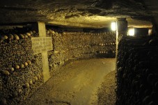 Exclusive tour of Paris' Catacombs with a guide
