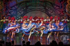 Moulin Rouge Paris mit Abendessen für zwei Personen